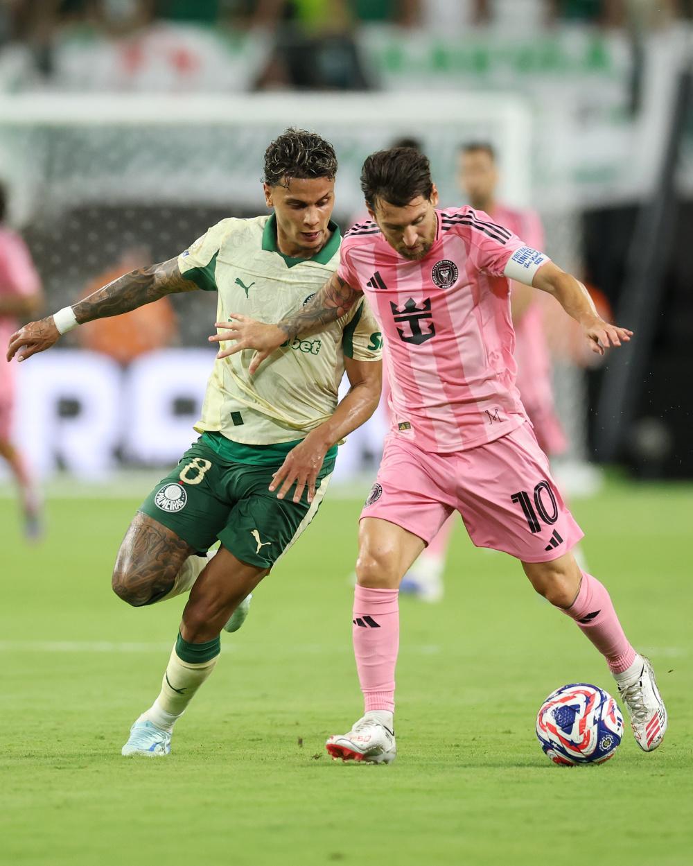 kaiyun棋牌包含荷甲今晨走向成谜，巴黎圣日耳曼内部沟通，更衣室稳定，赛程密集仍需轮换的词条