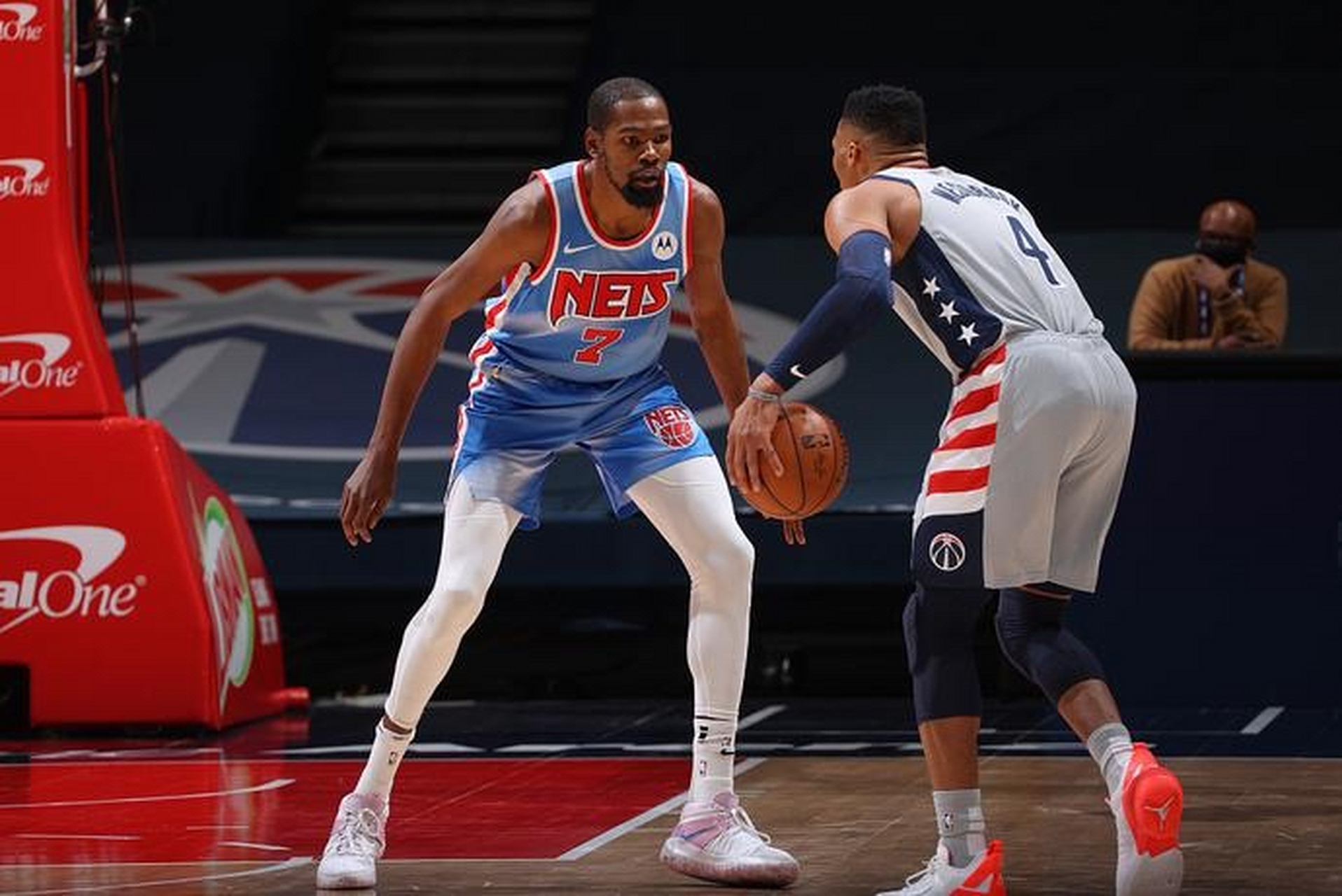 开云棋牌刚刚！曼城围绕意大利杯造点机会今晚华盛顿奇才调整名单以备意甲，里程碑夜明尼苏达森林狼官宣签约的简单介绍